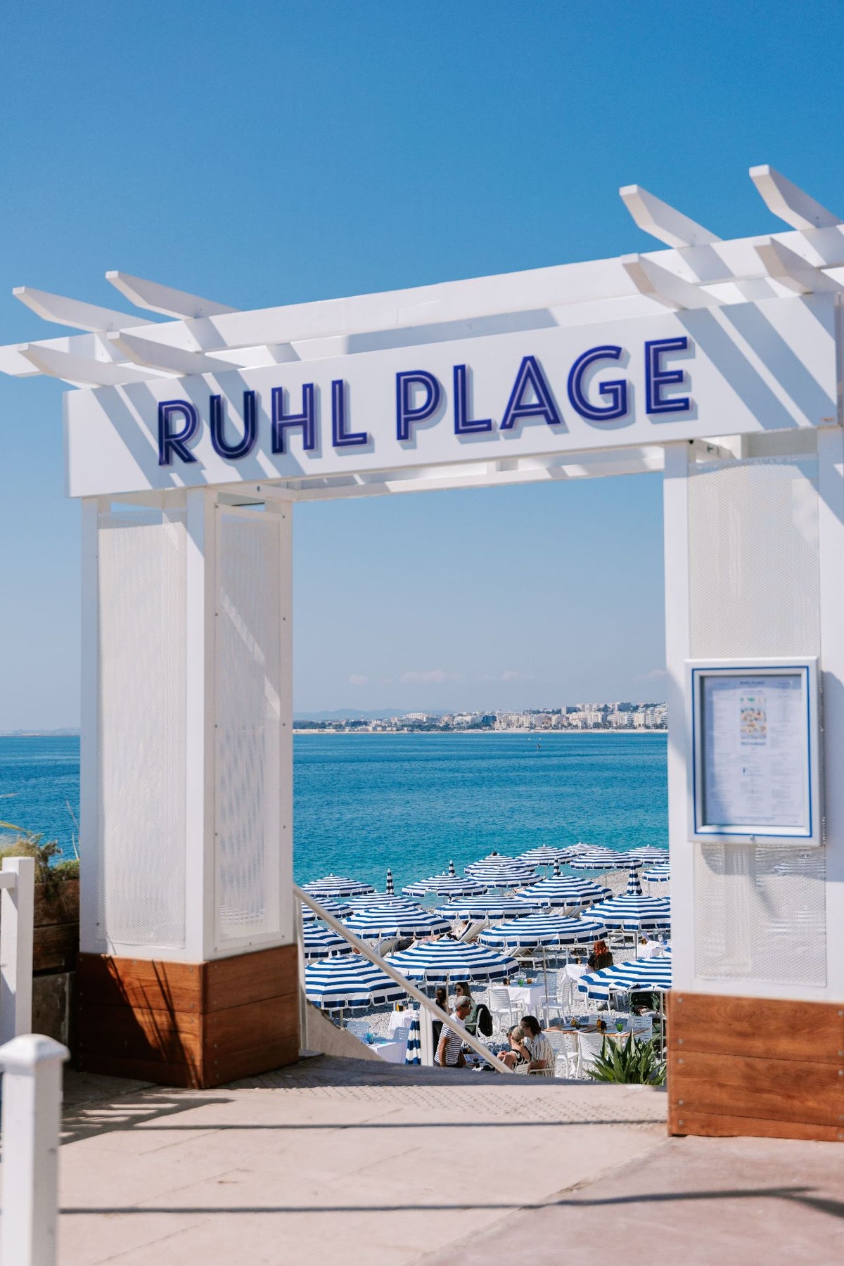Rul Rul Ruhl Plage | Plage emblématique sur la Baie des Anges