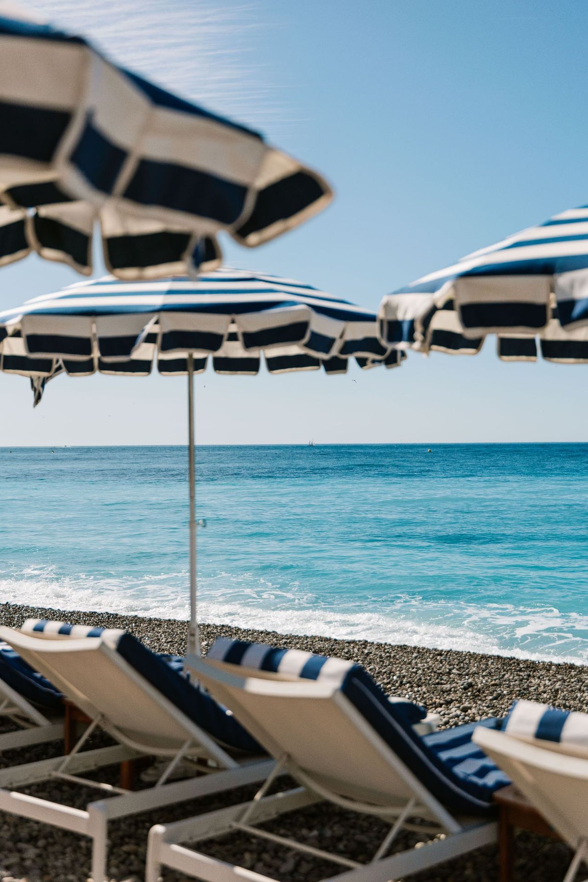 Rul Rul Ruhl Plage | Plage emblématique sur la Baie des Anges