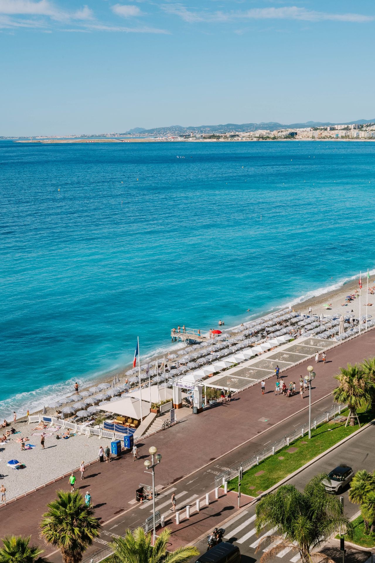 Rul Rul Ruhl Plage | Plage emblématique sur la Baie des Anges